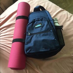 Meru yoga sling Backpack
